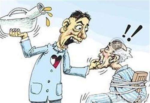 故事:作孽的儿子,把老父绑起来灌尿