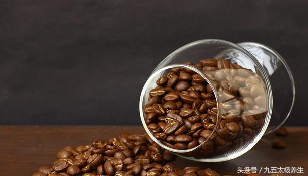 宿醉喝什么茶解酒,宿醉喝什么能缓解头疼