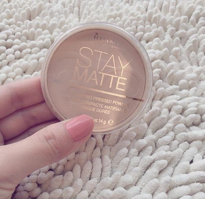 粉饼控油定妆持久平价,粉饼怎么用妆容持久