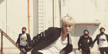 oppo拍照放大100倍的视频,oppo拍照手机拍照效果