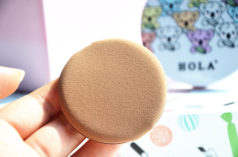 赫拉裸感持妆气垫粉凝霜,赫拉持久光彩水润粉底