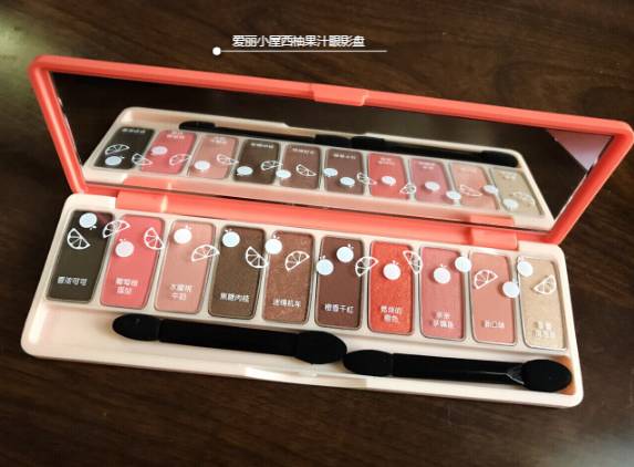 爱丽小屋眼影最新款,爱丽小屋眼影盘八色