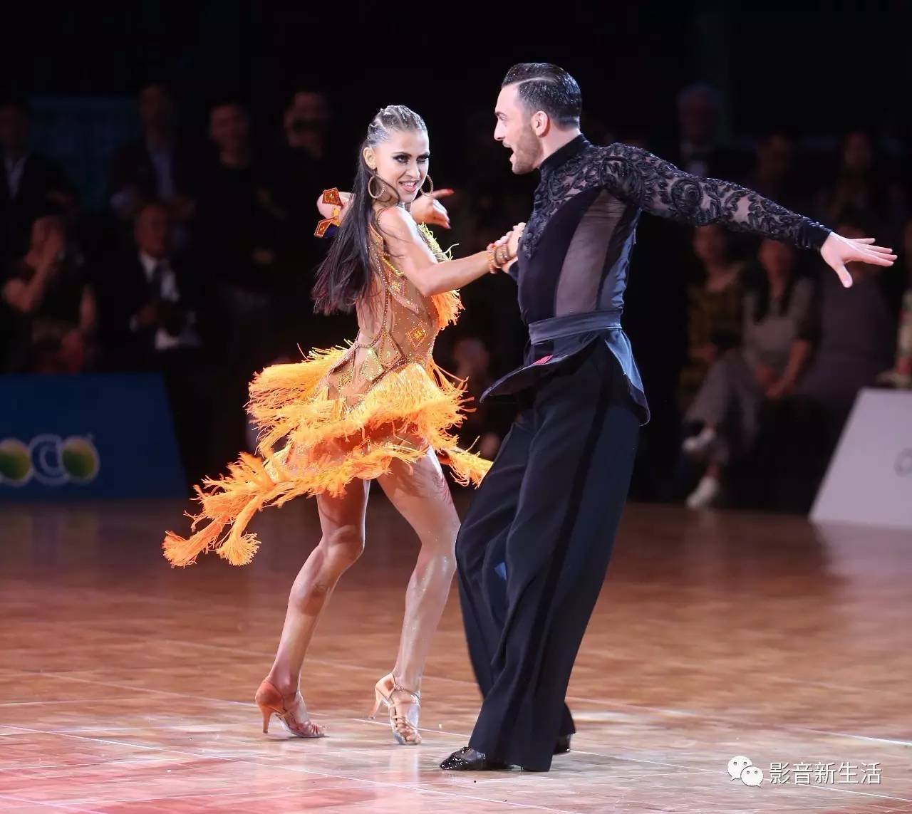 世界拉丁舞音乐节奏感强的,一个动感十足的舞蹈