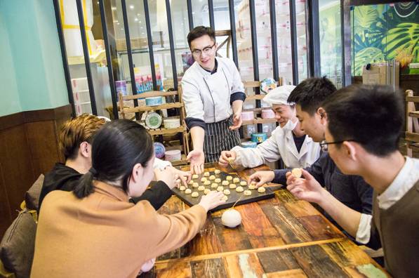 榴莲味儿的曲奇,有榴莲味的榴莲饼