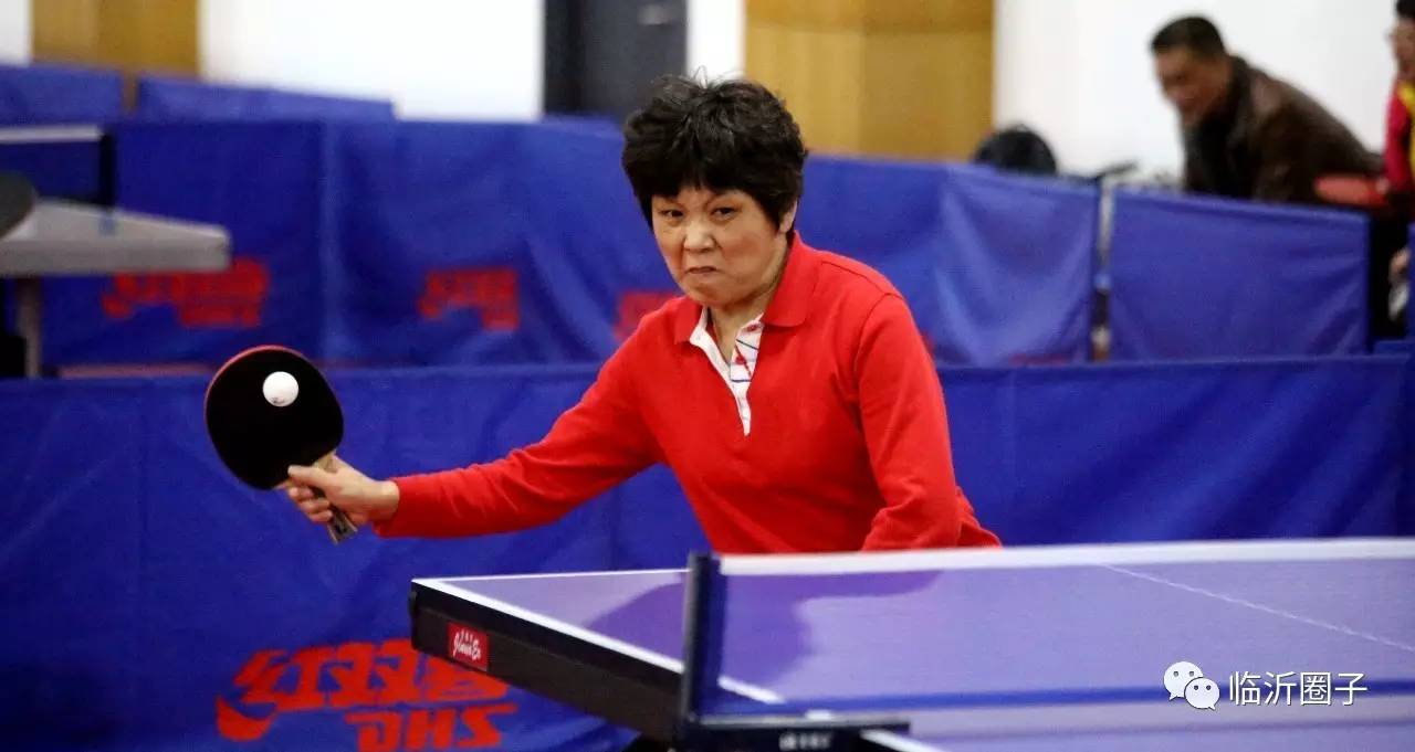 “润丽纹绣”杯铿锵玫瑰女子乒乓球赛开拍