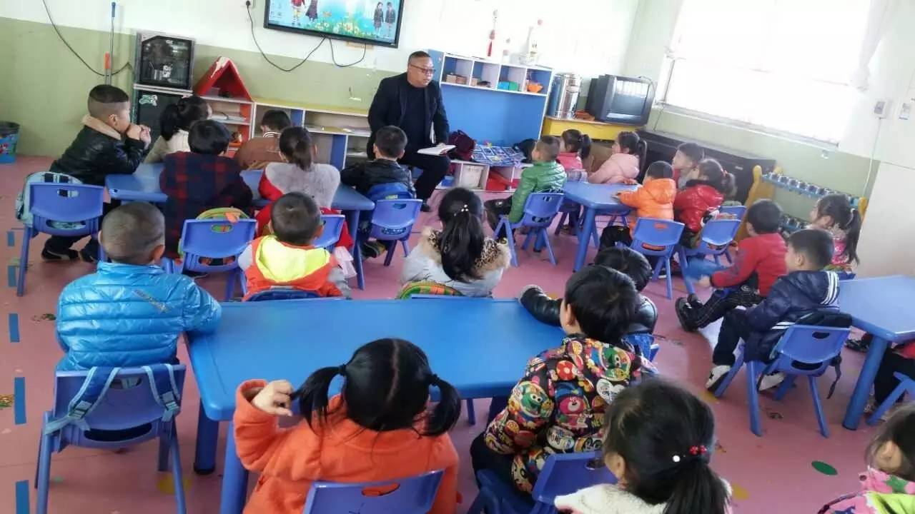 家长走进课堂的幽默开场白,家长进课堂携手共成长活动