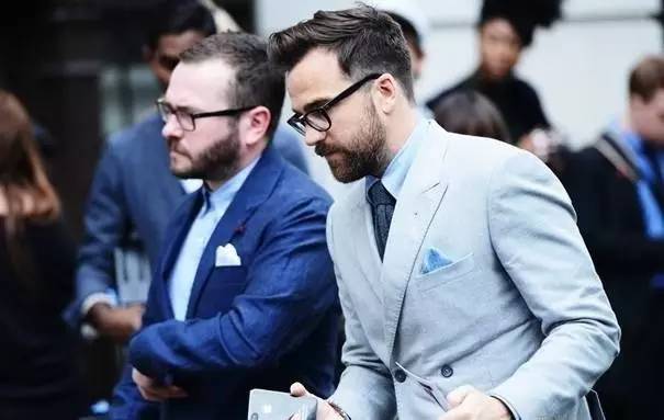 今年最新款的男装搭配,男装的各种色系穿搭你值得拥有