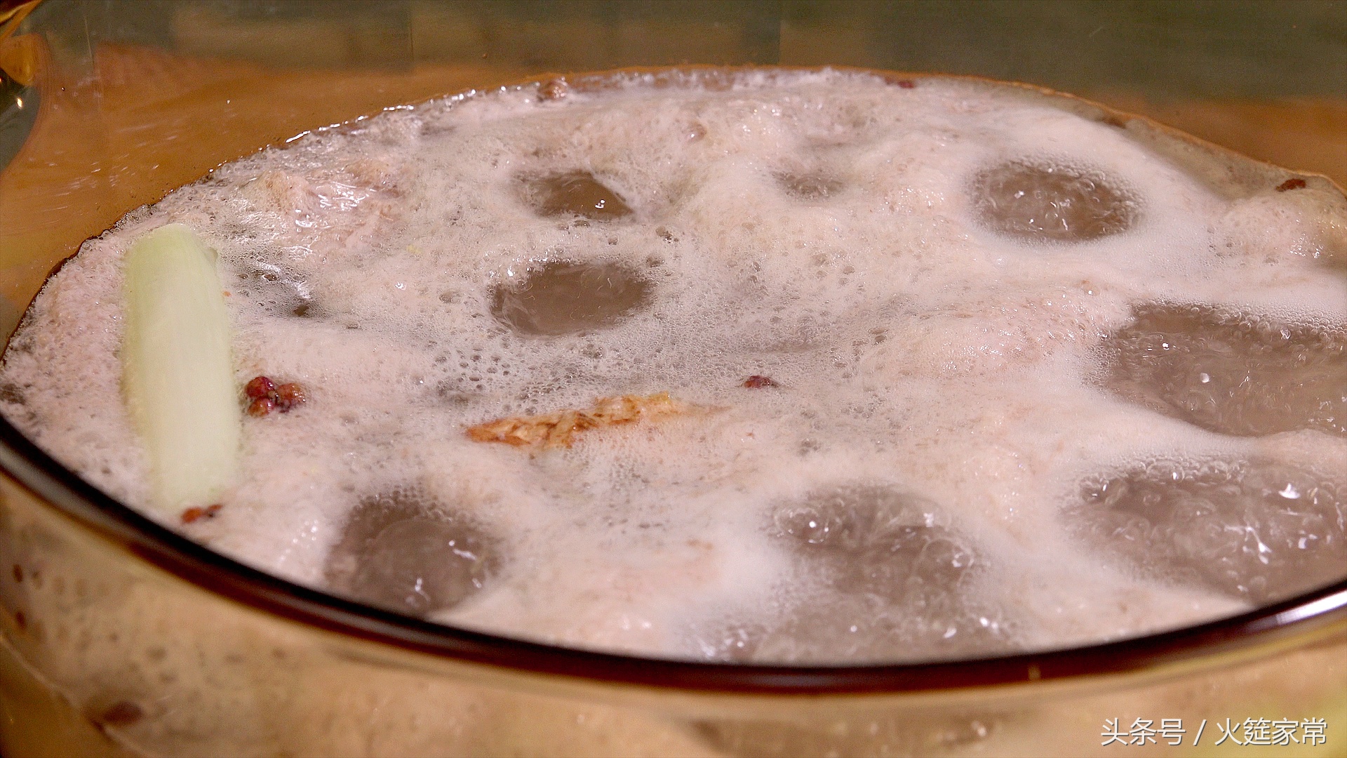 这样烧排骨,好吃的同时彻底解决糊锅的问题