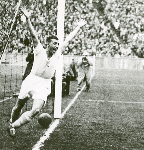 沙尔克04夺过几次冠军,沙尔克04历史对阵曼联