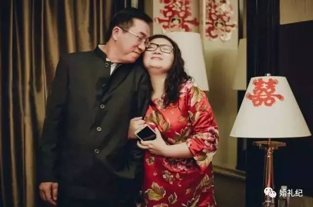 陈妍希刘诗诗婚礼妈妈都穿旗袍！妈妈要得体只能穿旗袍？