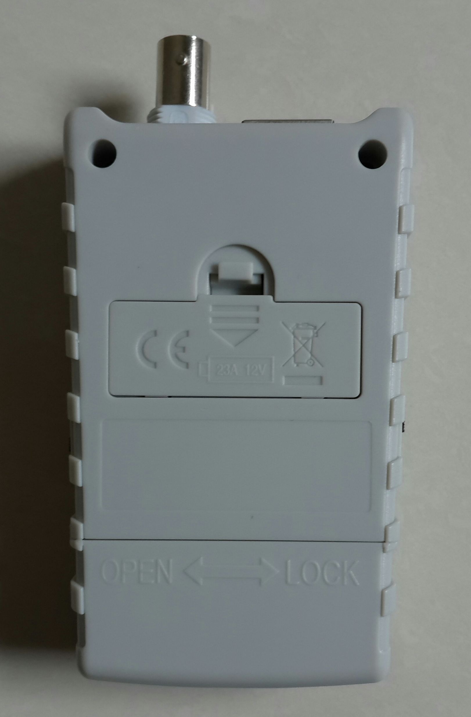 台湾宝工的网线测试仪，看看做工用料如何