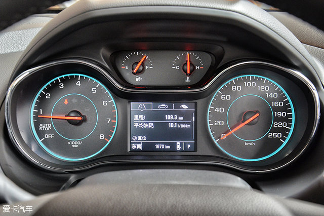 西安13年雪佛兰科鲁兹两厢,雪佛兰1.4t科鲁兹两厢二手车