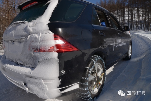 被困雪地怎么自救,雪地原地打滑怎么脱困