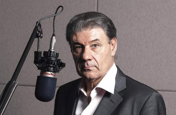 国外的体育解说确实不太一样,比如可以转行当总统