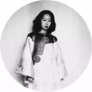 民国张爱玲爱情经典故事,民国奇女子张爱玲的悲惨青春