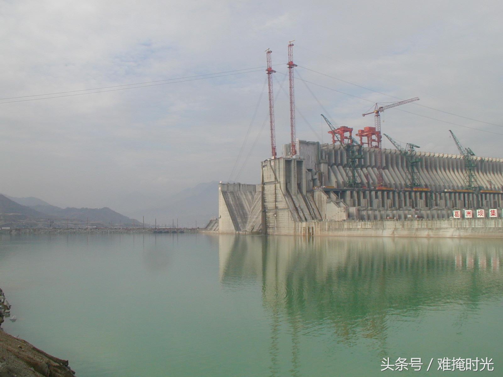 长江三峡水利枢纽工程,长江三峡水利枢纽工程简介