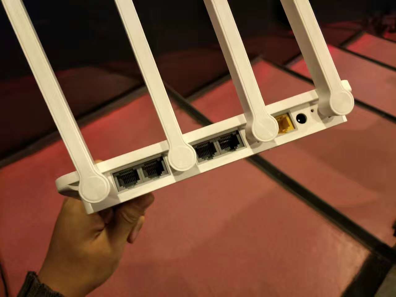 低调伏蛰十余年，磊科如今正式走向前台