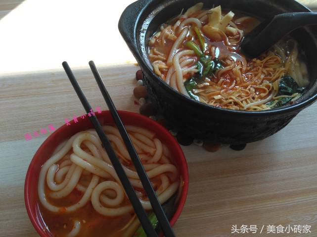 一家开了十年仍然火爆的米线店，只因为一张祖传的汤料秘方！