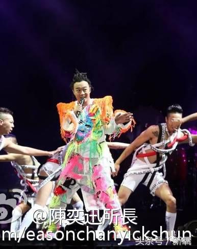 邓紫棋皮裤和别的女星对比,邓紫棋皮裤大盘点