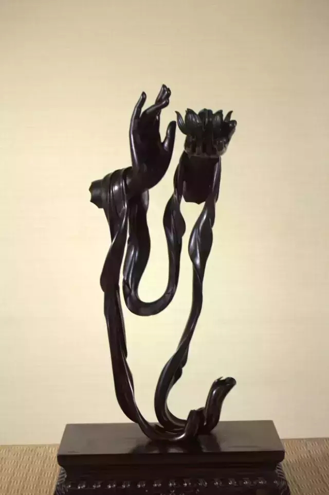 不得不说,这手真美