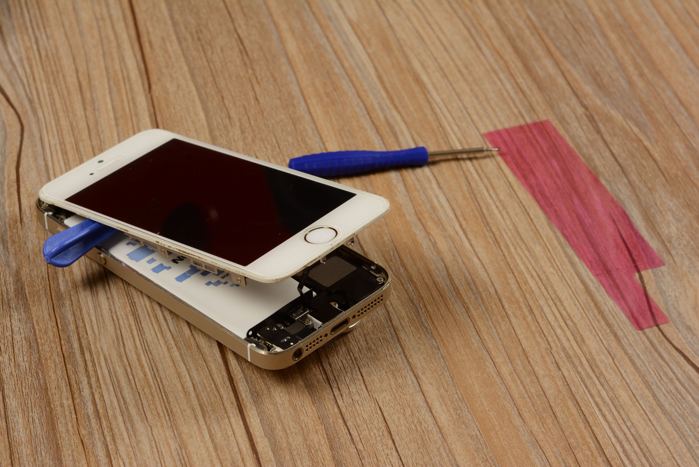 iphone5s电池更换详细教程,iphone5s怎么自己换电池