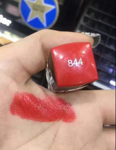 最火迪奥口红色号,迪奥蓝金口红哪个色好看