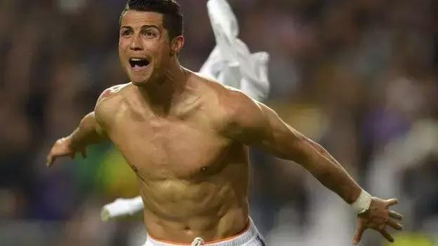 我的足球男友德国,克里斯蒂亚诺罗纳尔历任女友