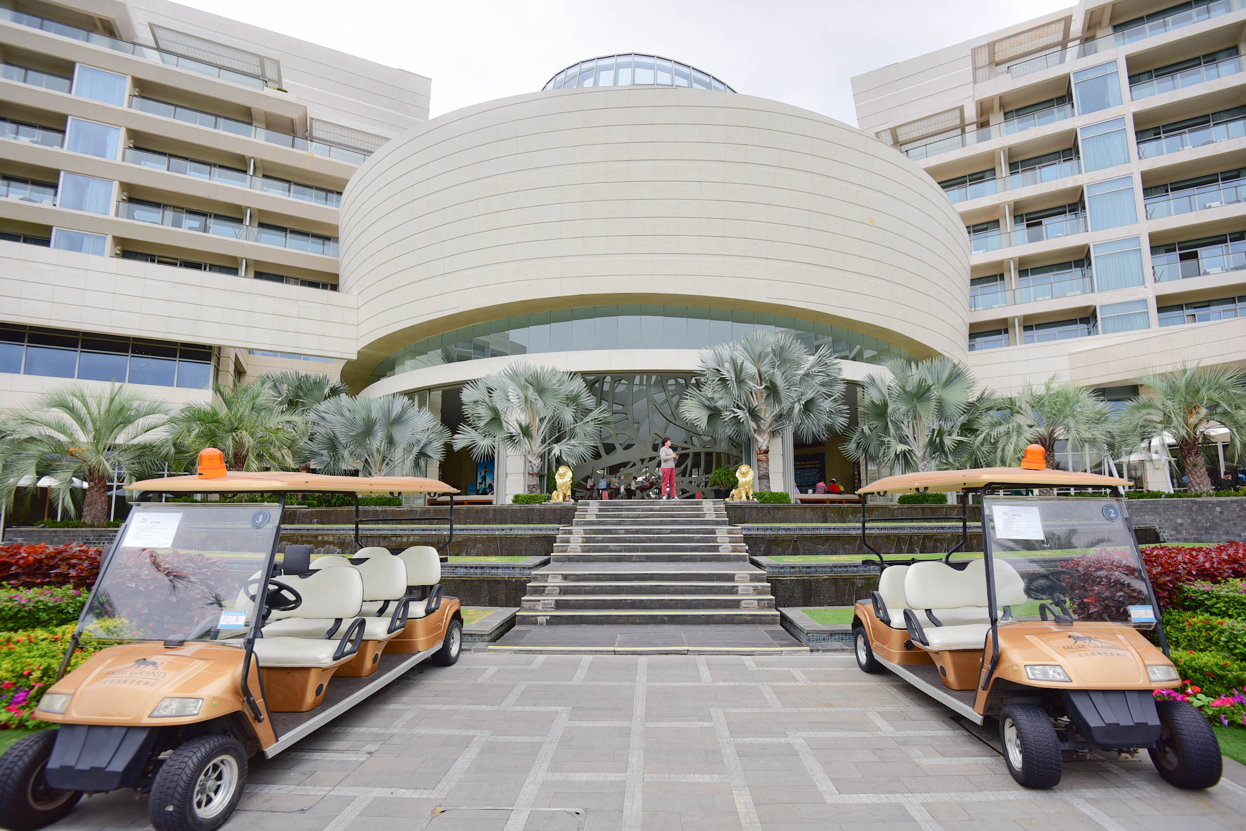 那片天空那片海这里的美人鱼不会游泳