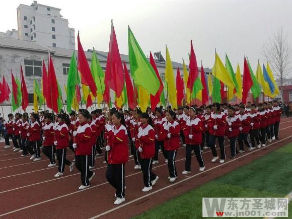 汶上县白石镇明德小学,明德学校激情早读