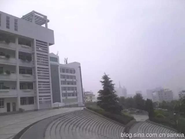 宜昌这个很多人骂了3年,却爱她一万年的地方!真的回不去了!