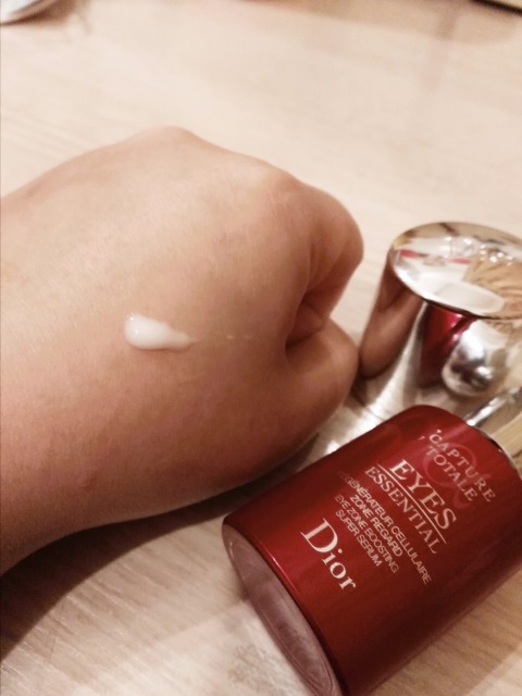 吃土也要无限回购的眼霜,吃土的眼霜推荐