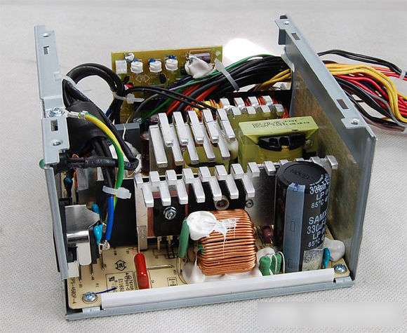 你知道电脑电源的作用吗,你知道的电池生产商有哪些