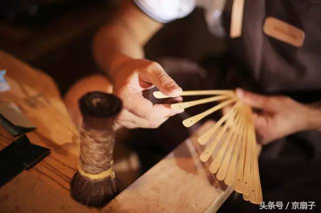 手工扇加工,古扇制作折扇