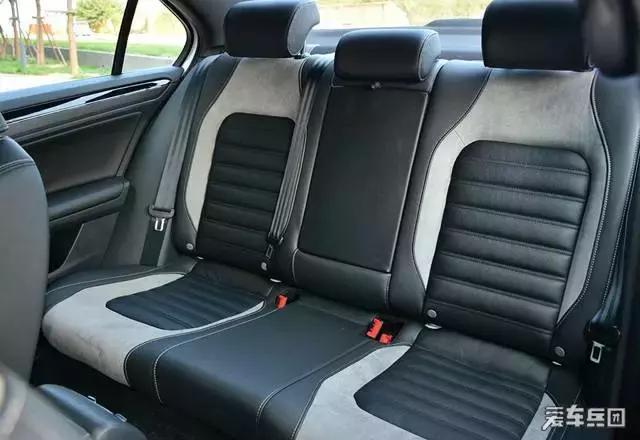 织物座椅和真皮座椅哪个好,皮织物混搭座椅要不要加真皮座椅