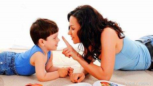 孩子外面总是打人推人咬人怎么办,一岁孩子打人咬人的正确引导