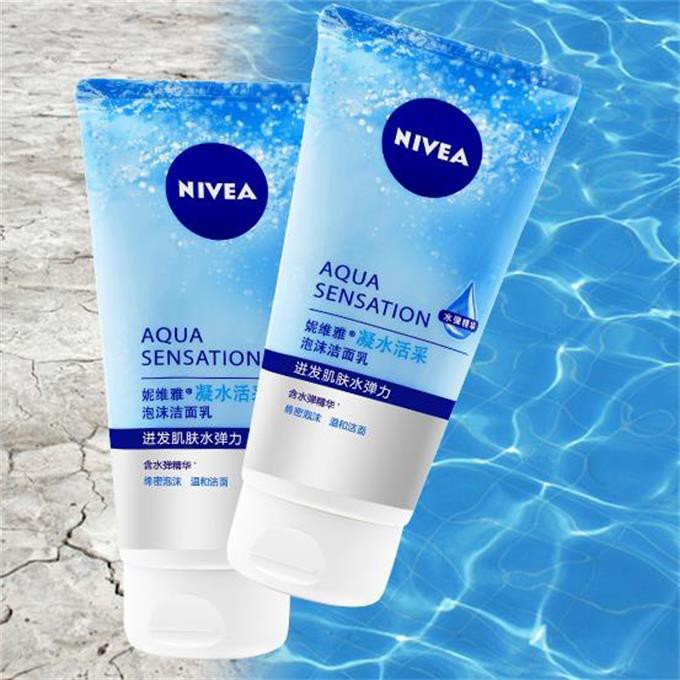 眼角下的脂肪粒是怎么回事,眼角起了一个脂肪粒怎么办