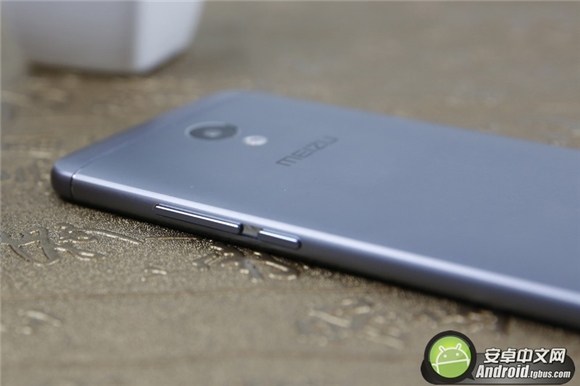 千元机快充大运存魅蓝5s手机评测