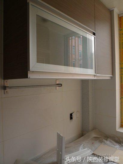 带天井的木头老房子,60平老房子一楼带院子