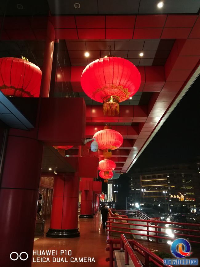 徕卡镜头summilux华为p10,华为p10徕卡双摄怎么用