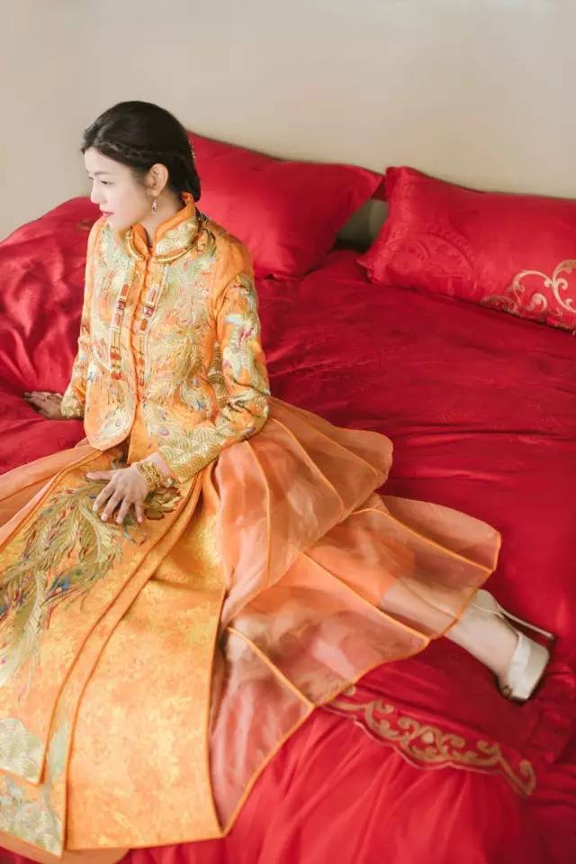 让奥黛丽·赫本钟情的Ferragamo，也让何穗爱不释手！