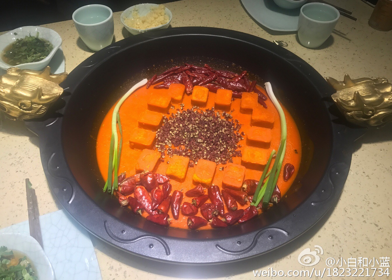 成都人最爱的形象不是滚滚竟然是TA！吃住都离不开呀