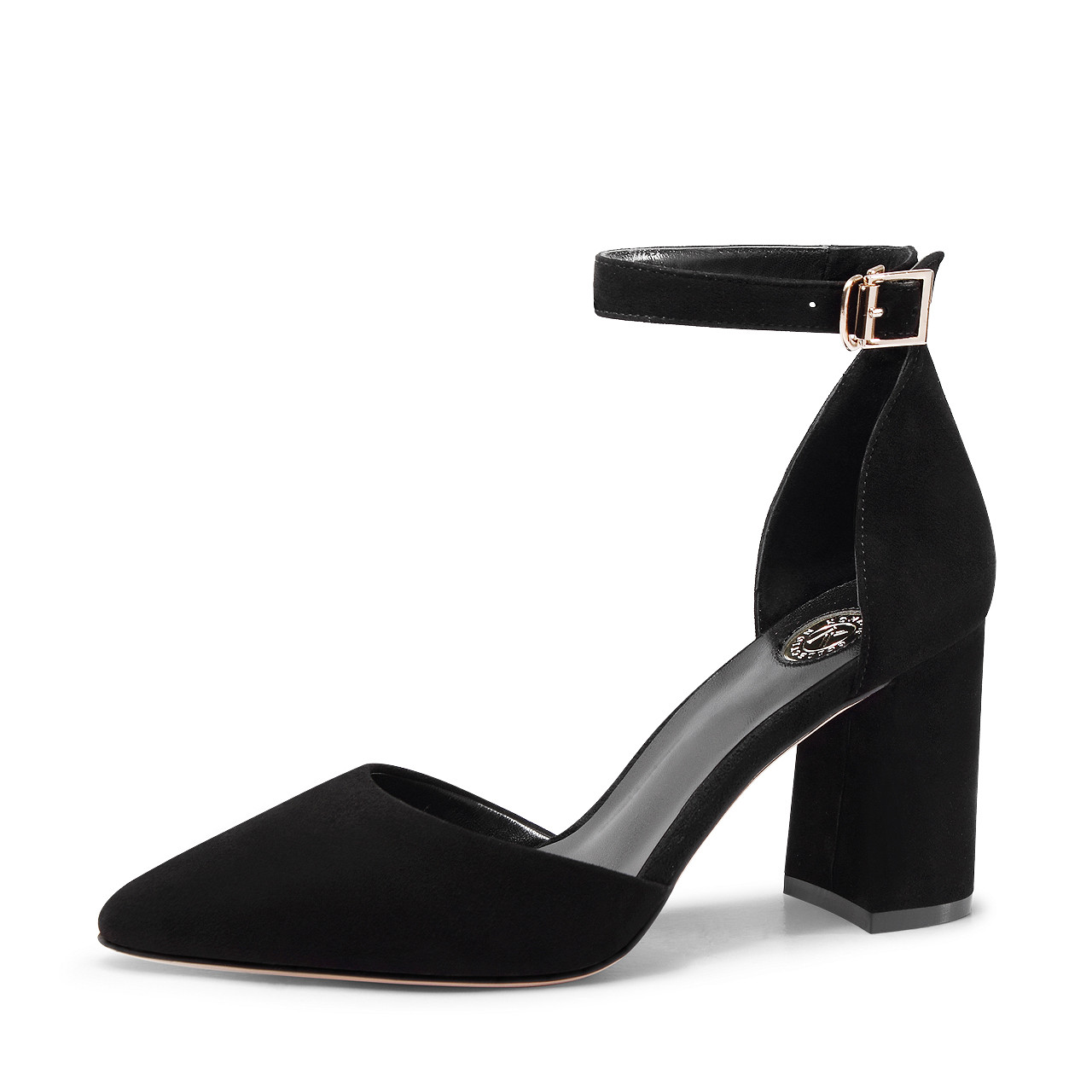 有一种时尚叫做“你觉得我时髦，却猜不出我穿的牌子”