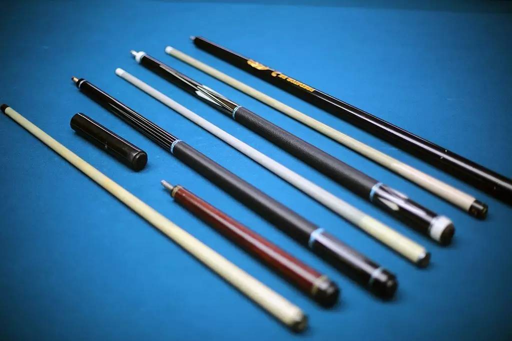 世界台球冠军杨帆,杨帆台球用的什么球杆