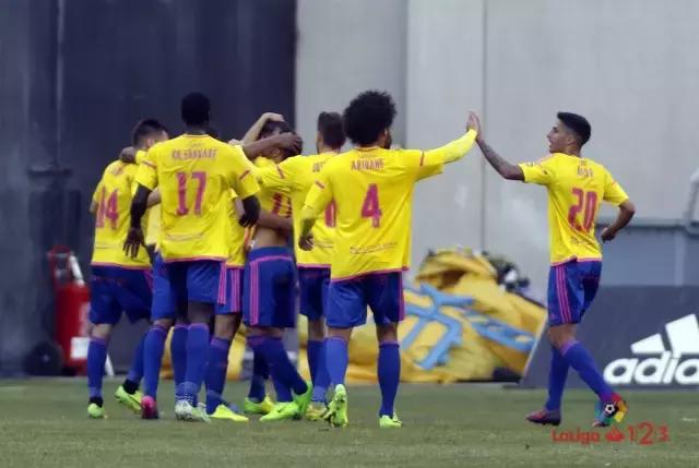 又见走心！卡迪斯的国际妇女节特别版球衣！