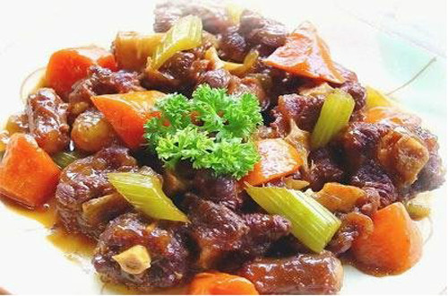 正宗红烧牛肉的做法及配方,最好吃的川味红烧牛肉配方教程