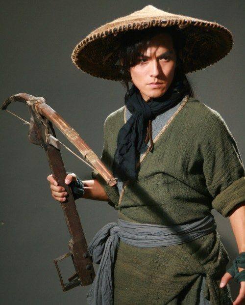 猎户胆大无所畏惧，竟*辱侮**故去之人，灵狐趁机报复