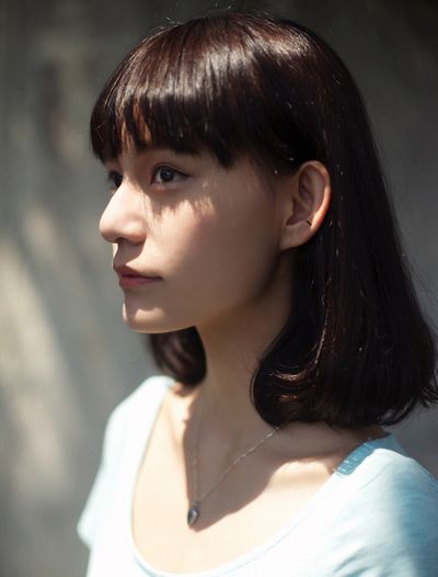 怎样能做一个好看的中分发型,怎么找到适合自己的中分发型