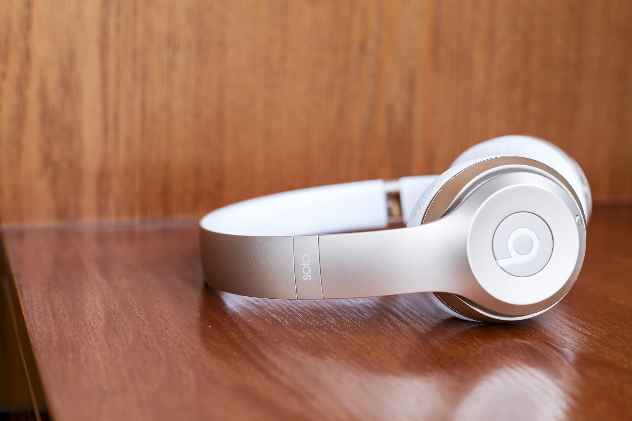 beats wireless solo2测评 (beatssolo2wireless外观)