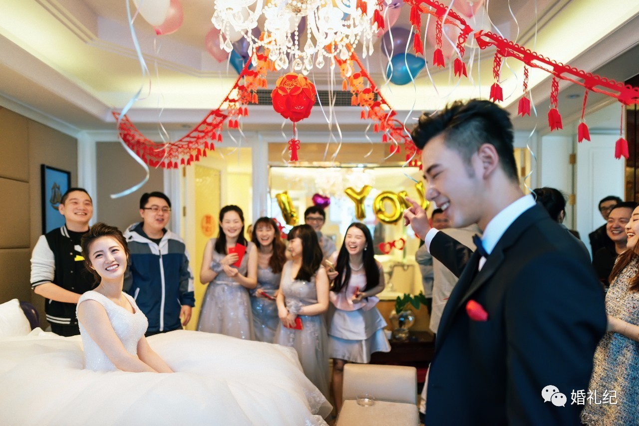 怎样布置婚房高雅又简单,婚房怎么布置不显土气又上档次