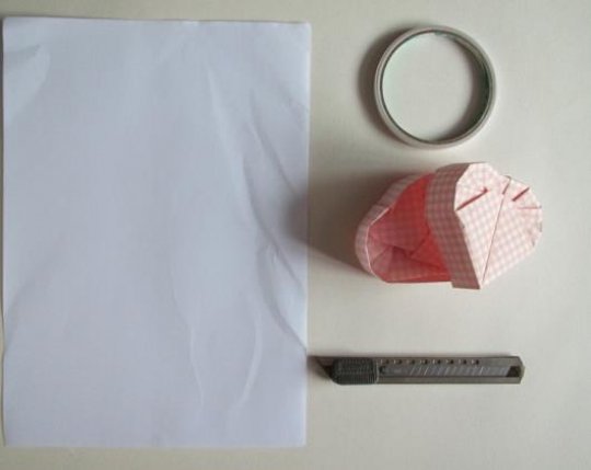 组合心形礼品盒折纸图解教程,心形折纸收纳盒教程简单